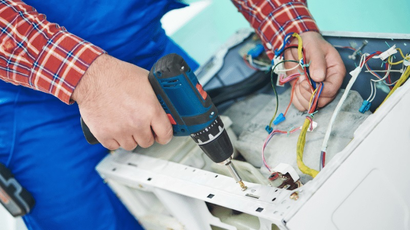 Bahçelievler Altus Altus çamaşır makinesi kart tamiri – Su almama arızası orijinal parça ile giderildi. - Teknik servis örneği